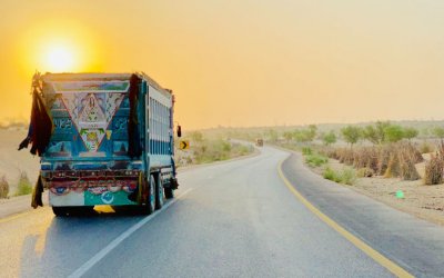 Manufacturing in Pakistan: Is It A Good Option for Importers?