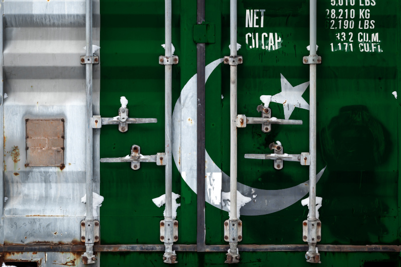 Manufacturing in Pakistan: Is It Still a Good Option for Importers?