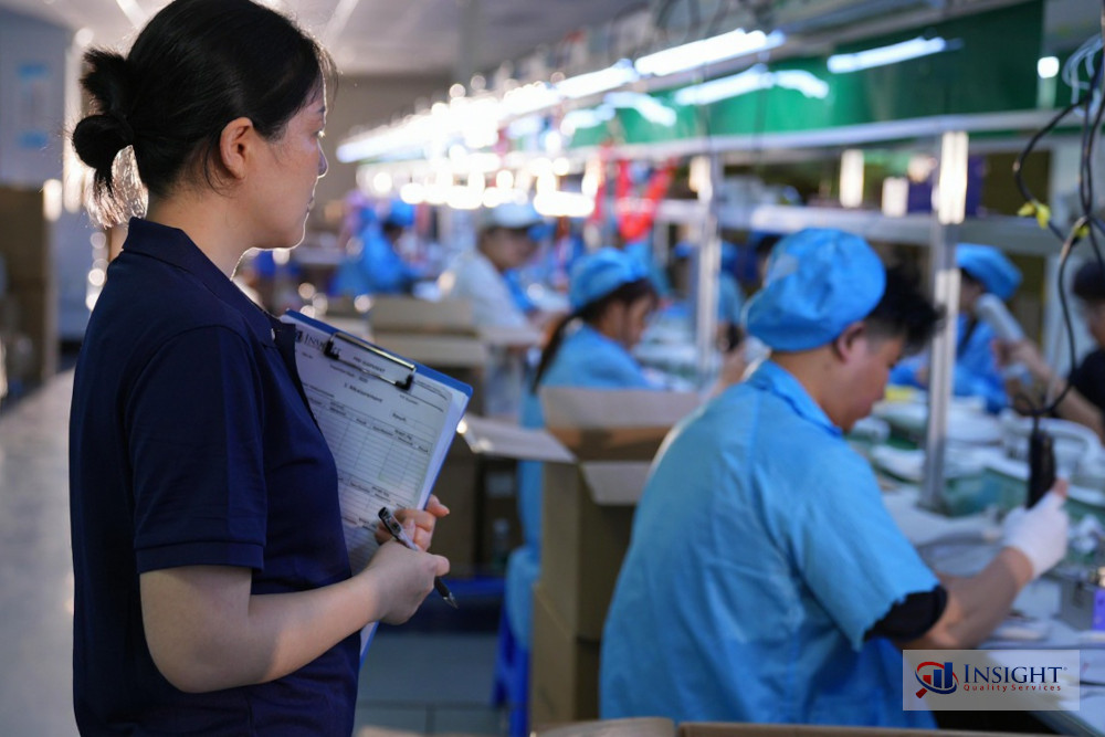 Insight Auditor (Linna) examining the production line